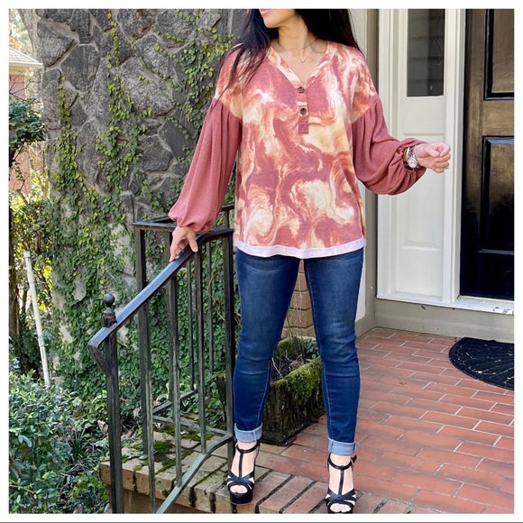 Marble print knit fabric boxy top Features - Picture 5 of 6